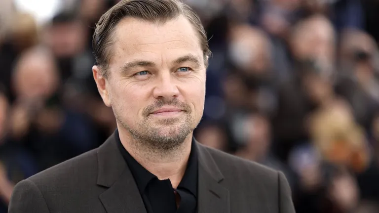 leonardo di caprio exibe estilo de barba para rosto redondo
Beard Style for Round Face